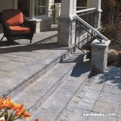 Permacon Mondrian Plus Concrete Cap